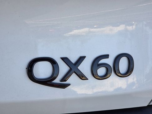 Used 2025 INFINITI QX60 Luxe w/ Black Edition image 33