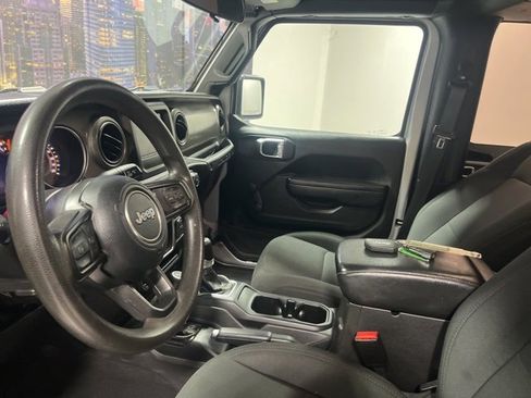 Used 2022 Jeep Wrangler Sport image 10