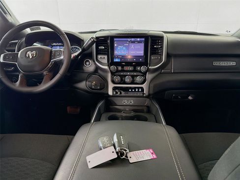 Used 2025 RAM 2500 Big Horn AWD/4WD image 23
