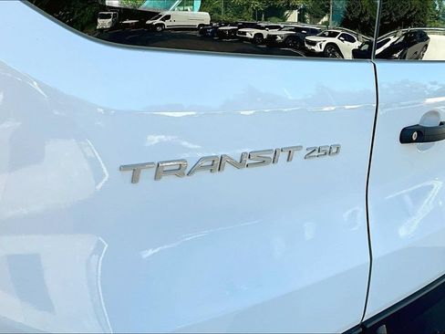 Used 2025 Ford Transit 250 Low Roof w/ Exterior Upgrade Package RWD image 20