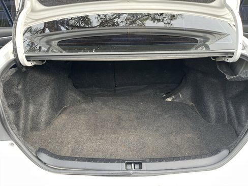 Used 2016 Toyota Corolla L image 29