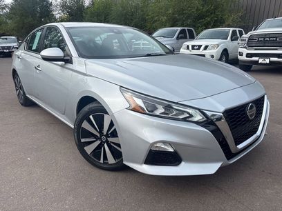 Used 2021 Nissan Altima 2.5 SV