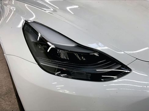 Used 2020 Tesla Model 3 Standard Range image 29