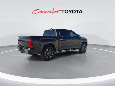 Used 2022 Toyota Tundra Limited AWD/4WD image 8