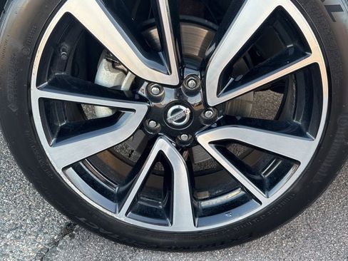 Used 2019 Nissan Rogue Sport SL AWD/4WD image 9