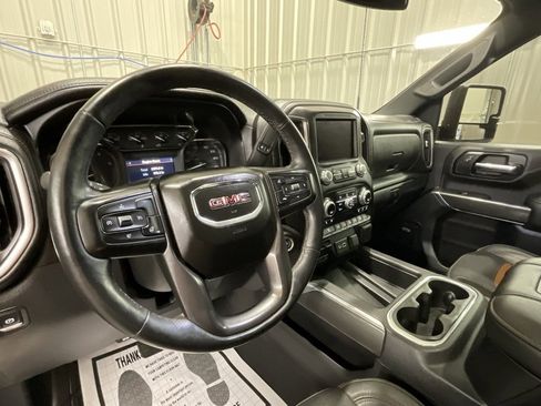 Used 2020 GMC Sierra 2500 AT4 w/ AT4 Preferred Package image 14