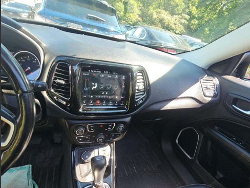 Used 2018 Jeep Compass Limited w/ Navigation Group AWD/4WD image 5
