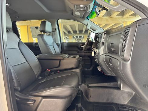 Used 2020 GMC Sierra 2500 4x4 Crew Cab w/ Convenience Package image 24