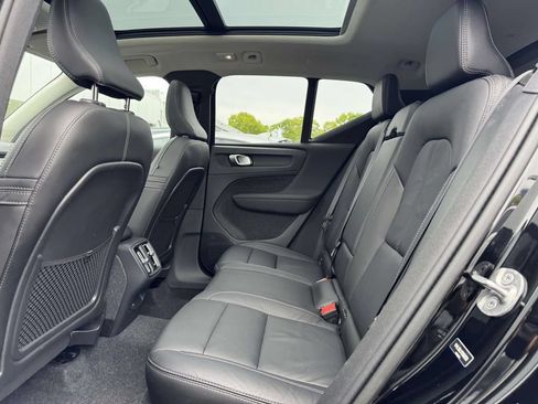 Certified 2023 Volvo XC40 B5 Plus w/ Protection Package AWD/4WD image 10