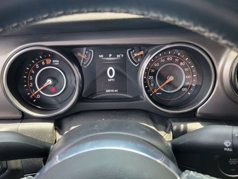 Used 2020 Jeep Gladiator Sport w/ Quick Order Package 24S AWD/4WD image 23
