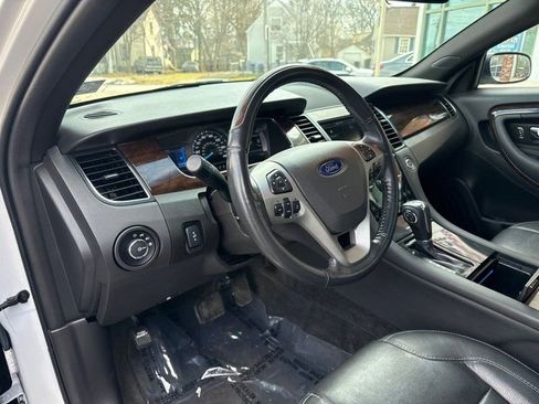 Used 2013 Ford Taurus Limited image 10