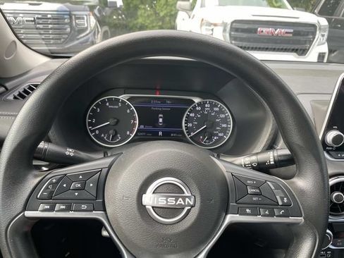 Used 2024 Nissan Sentra SV FWD image 31