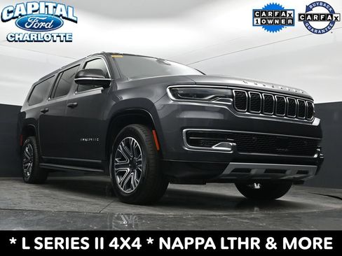 Used 2024 Jeep Wagoneer L Series II w/ Flexible Seating Group AWD/4WD image 19
