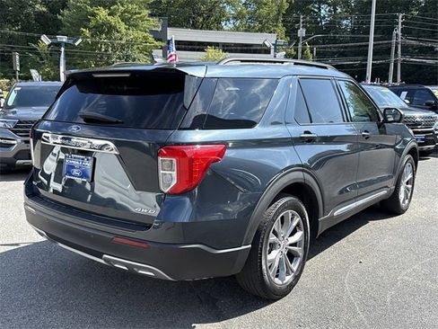 Used 2022 Ford Explorer XLT w/ Equipment Group 202A image 11