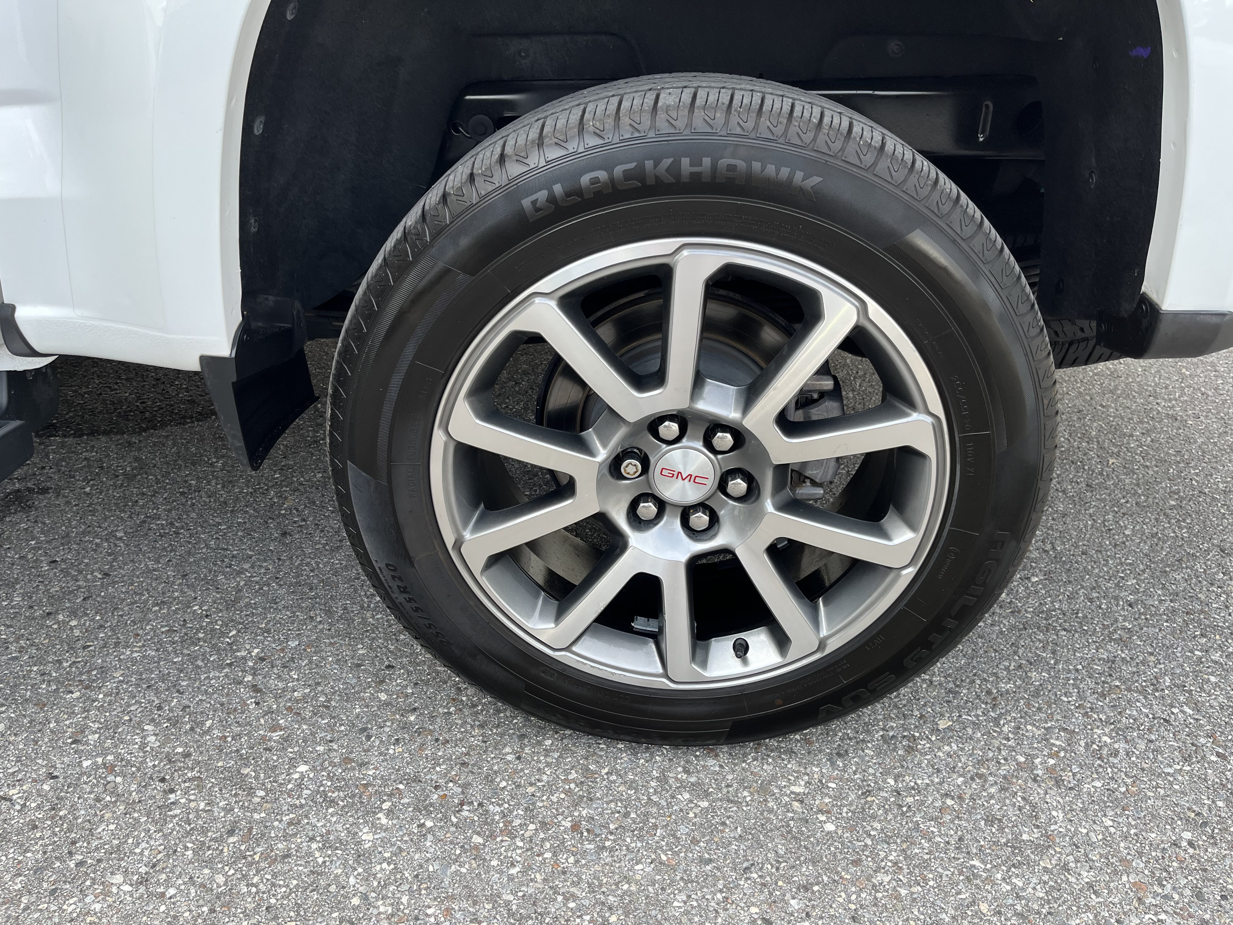 Used 2022 GMC Canyon Denali RWD image 12