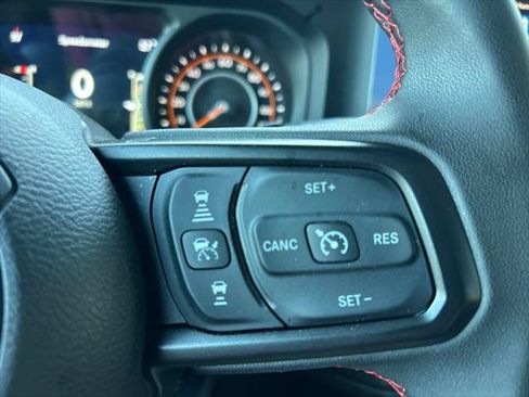 Certified 2025 Jeep Wrangler Unlimited Rubicon AWD/4WD image 23