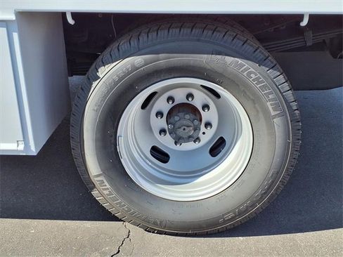 New 2024 Ford F350 XL image 5