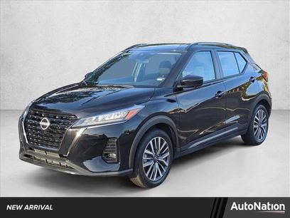 Used 2024 Nissan Kicks SR