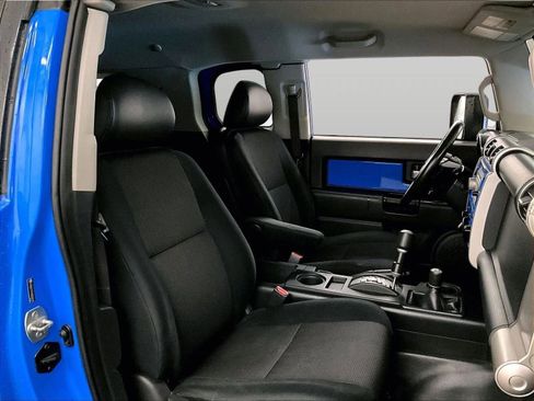 Used 2007 Toyota FJ Cruiser 4WD image 7