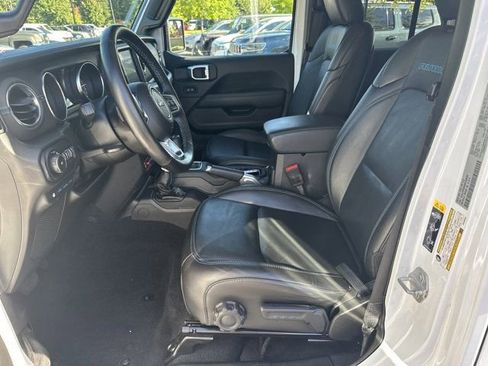 Used 2022 Jeep Wrangler Unlimited Rubicon 4xe w/ Steel Bumper Group image 10