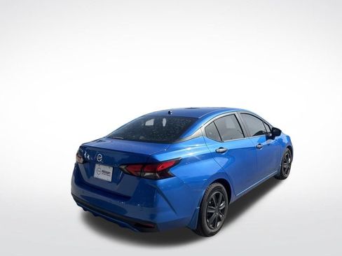 Used 2020 Nissan Versa S FWD image 6