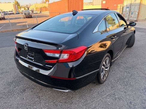 Used 2018 Honda Accord EX-L image 9
