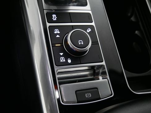 Used 2019 Land Rover Range Rover Sport HSE AWD/4WD image 30