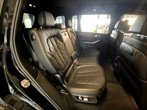 Used 2023 BMW X7 xDrive40i w/ M Sport Package image 14