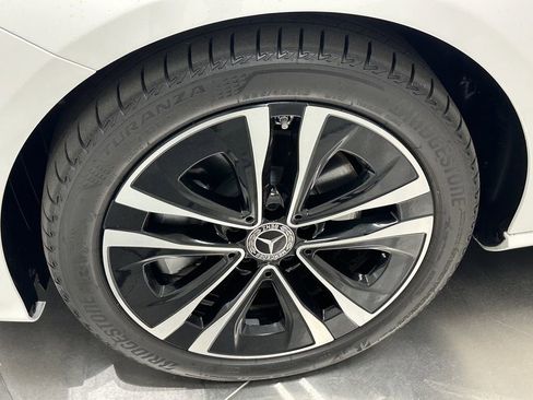 Certified 2025 Mercedes-Benz CLA 250 4MATIC image 13