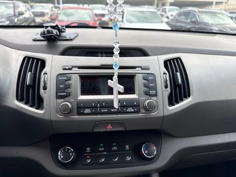 Used 2012 Kia Sportage LX w/ Convenience Pkg FWD image 7
