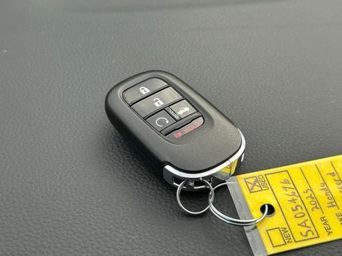 Used 2025 Honda Accord EX-L image 17