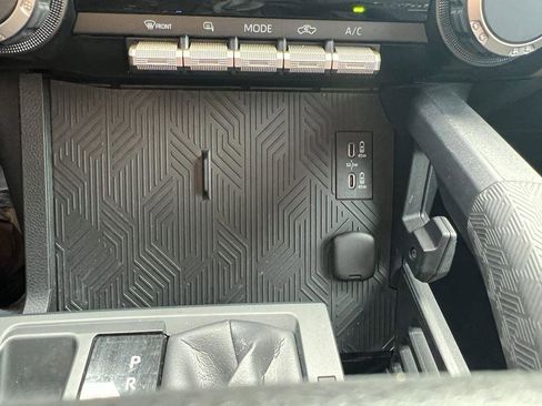 Used 2024 Toyota Tacoma SR image 44