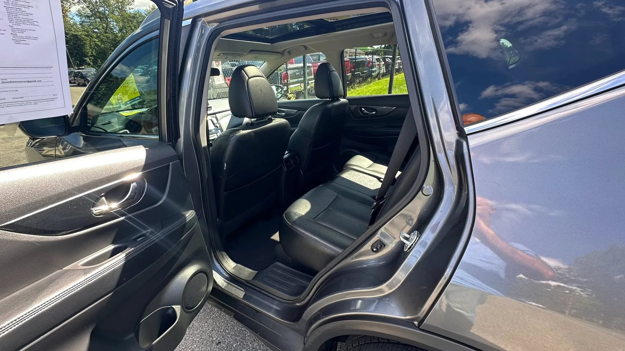 Used 2016 Nissan Rogue SL w/ SL Premium Package AWD/4WD image 28