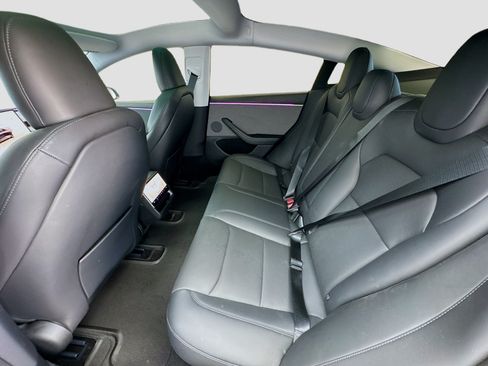 Used 2024 Tesla Model 3 Standard Range RWD image 16