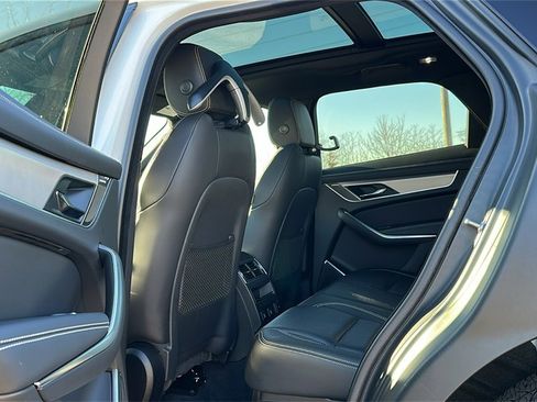 Certified 2025 Jaguar F-PACE R-Dynamic S image 20