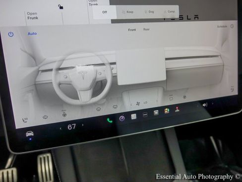 Used 2023 Tesla Model Y Long Range image 34