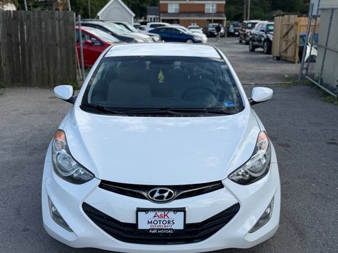 Used 2013 Hyundai Elantra FWD image 18