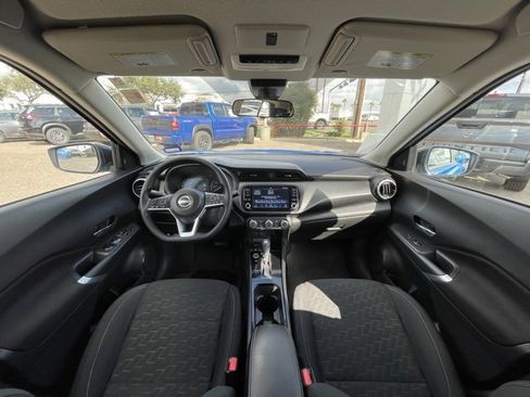 Certified 2024 Nissan Kicks SV image 21