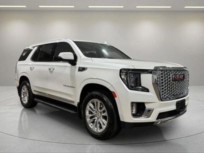 Used 2022 GMC Yukon SLT w/ SLT Luxury Package