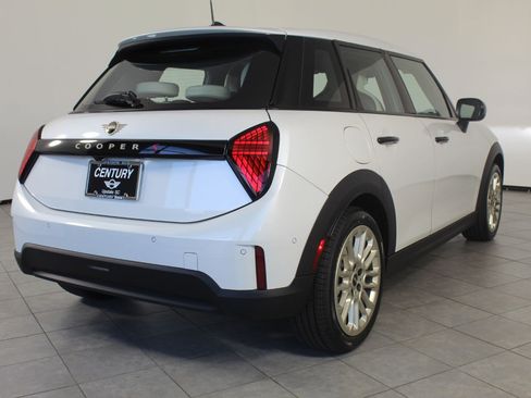 Used 2025 MINI Cooper S image 8