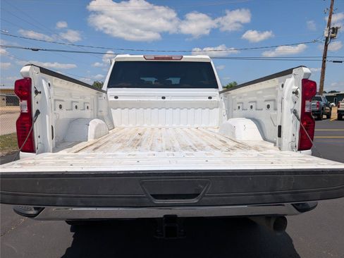 Used 2024 Chevrolet Silverado 2500 LT AWD/4WD image 34