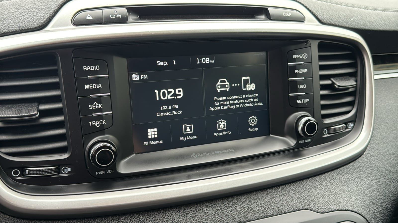 Used 2018 Kia Sorento AWD image 16