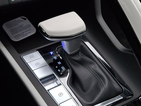 New 2026 Hyundai Elantra Limited image 13