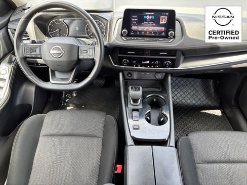 Certified 2025 Nissan Rogue SV FWD image 12