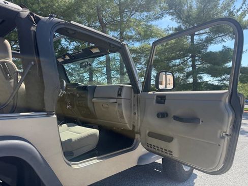 Used 2006 Jeep Wrangler Sport image 69