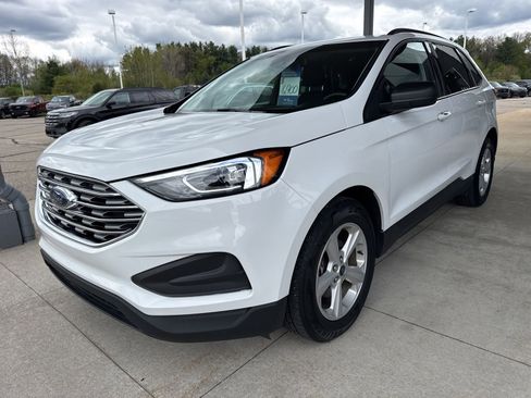 Used 2020 Ford Edge SE AWD/4WD image 3