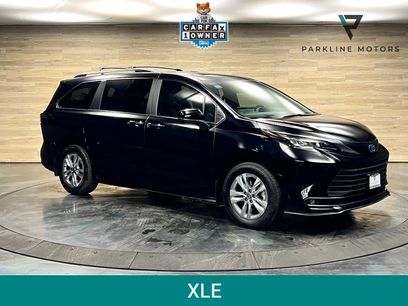 Used 2025 Toyota Sienna XLE w/ XLE Plus Package