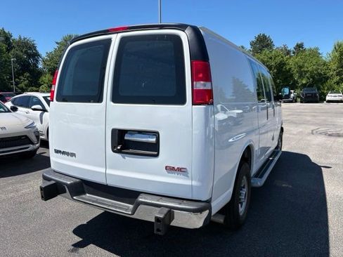 Used 2024 GMC Savana 2500 w/ Driver Convenience Package RWD image 5