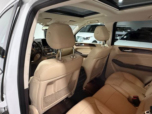 Used 2019 Mercedes-Benz GLS 450 4MATIC w/ Premium 1 Package image 44