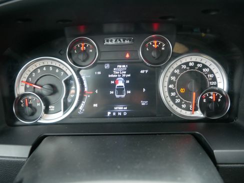 Used 2017 RAM 1500 Laramie image 21